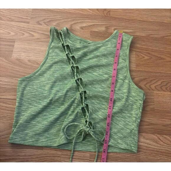 Divided Green Crop Top Size Large - Picture 2 of 5